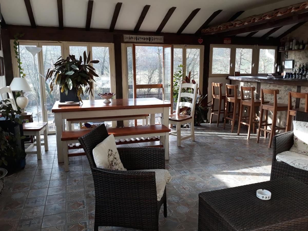 Menet Villa Montbron ภายนอก รูปภาพ