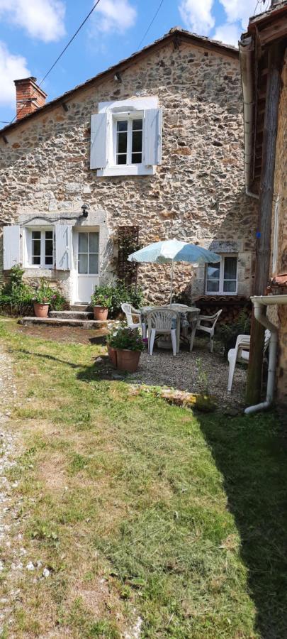 Menet Villa Montbron ภายนอก รูปภาพ